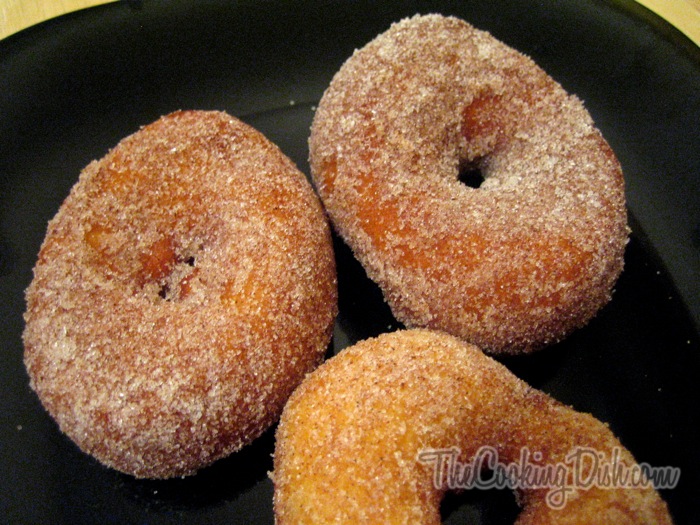 How-to-Make-Donuts-The-Cooking-Dish-Chris-Mower-017
